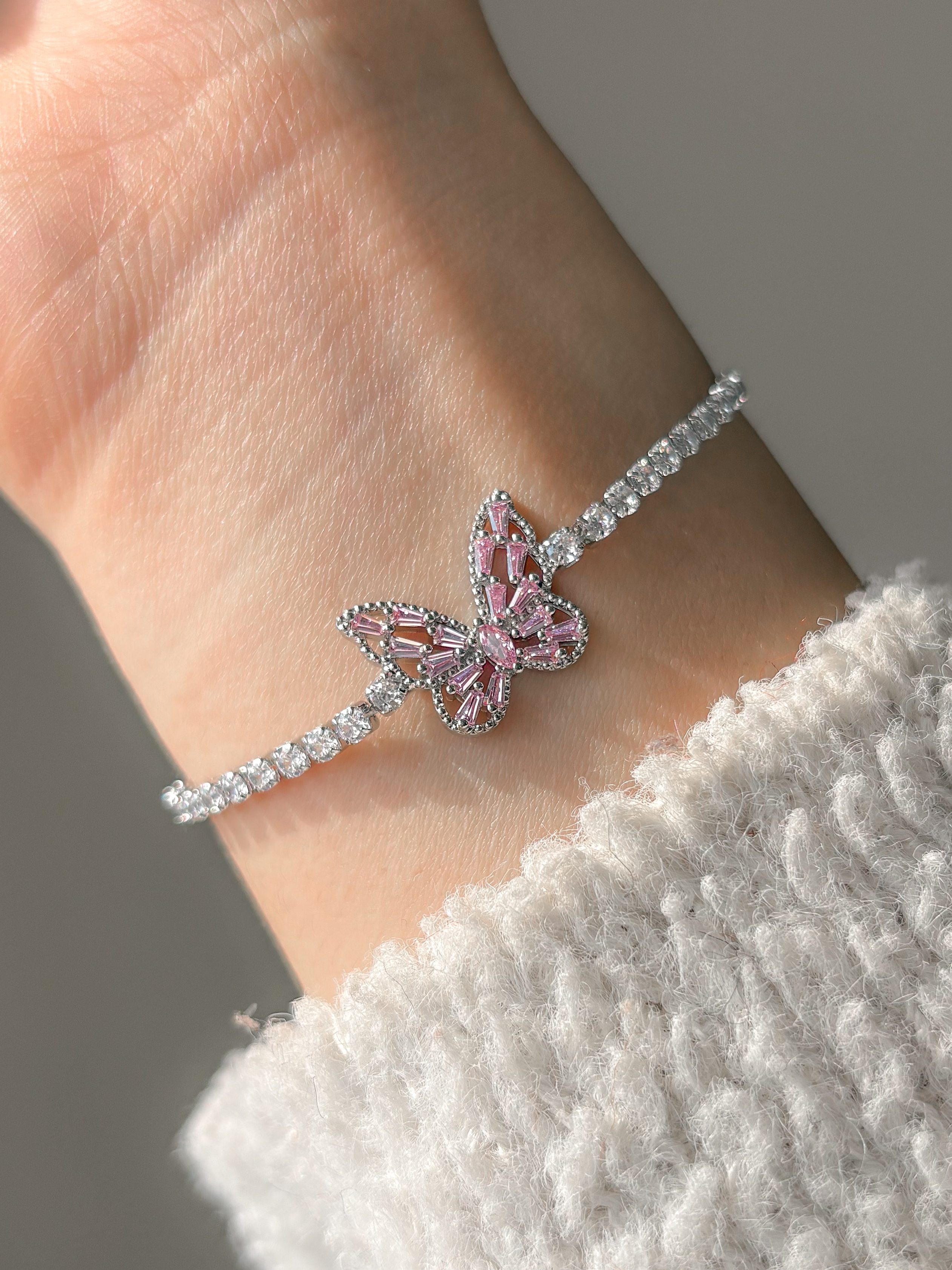 دستبند پروانه صورتی جواهری بند مارشالی