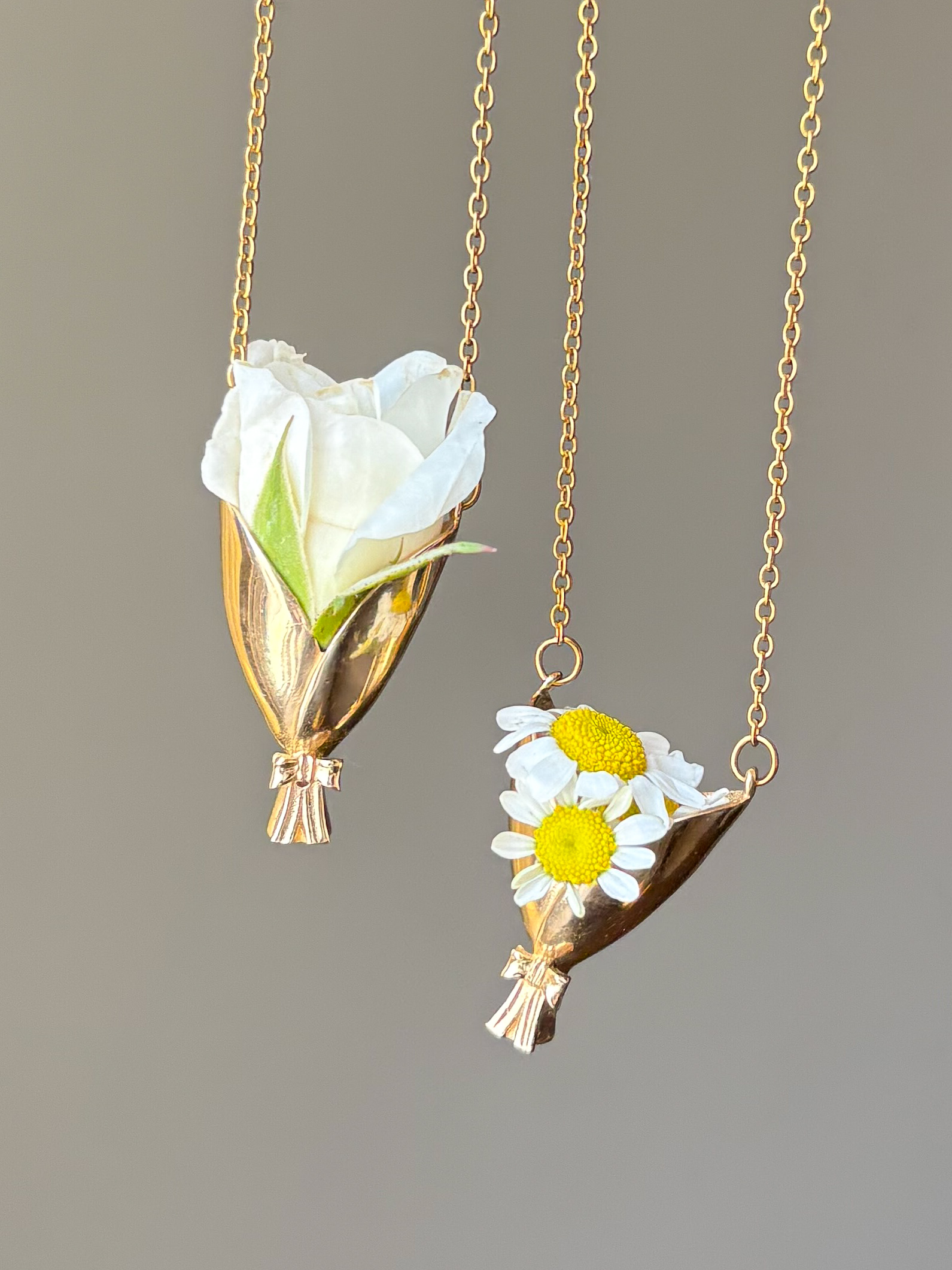 گردنبند طرح دسته گل / گلدون